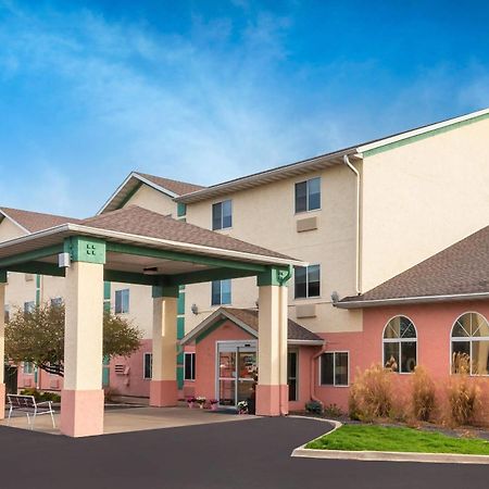 Baymont By Wyndham Galesburg Hotel Exterior foto