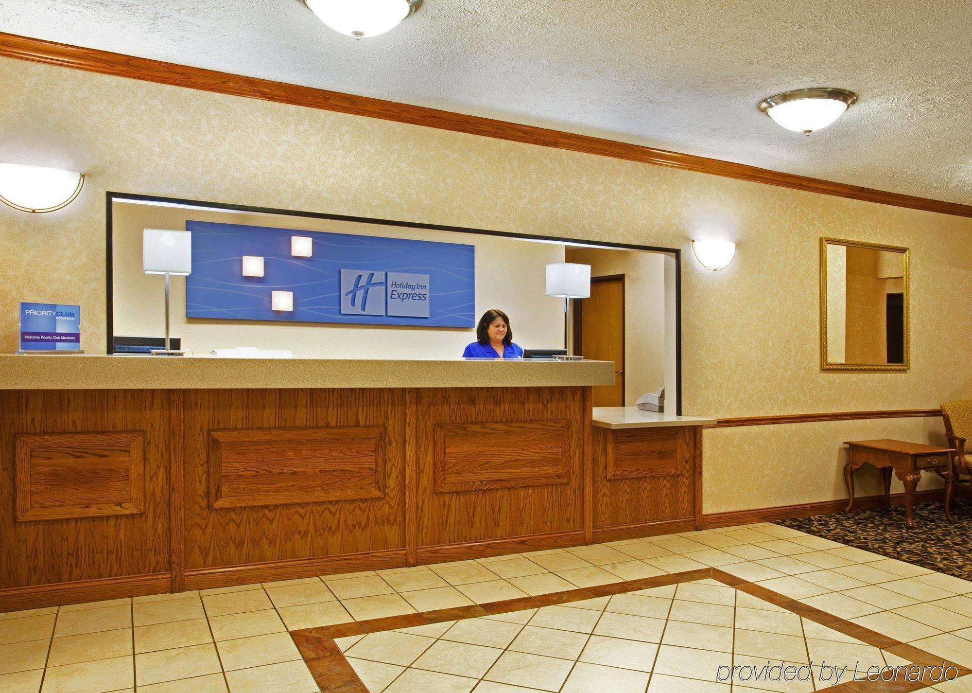 Baymont By Wyndham Galesburg Hotel Exterior foto